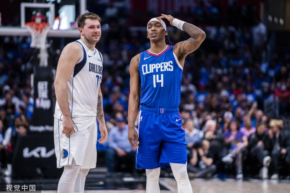 于对球员身 于对球员身