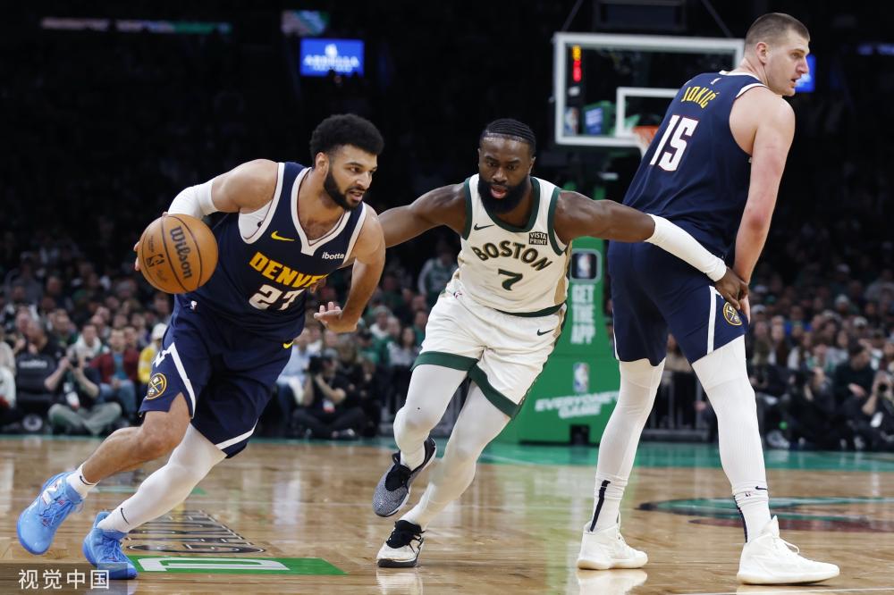 递给年轻一 递给年轻一